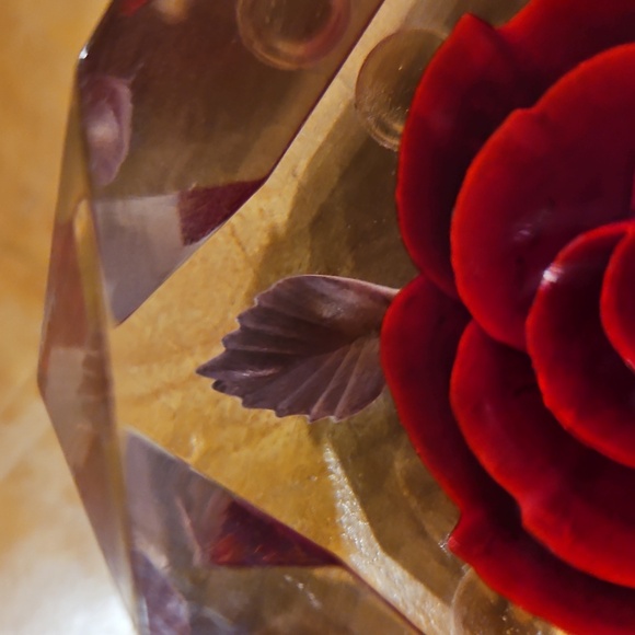 Red Rose Resin Paperweight Art Block Vintage Square - Picture 3 of 10